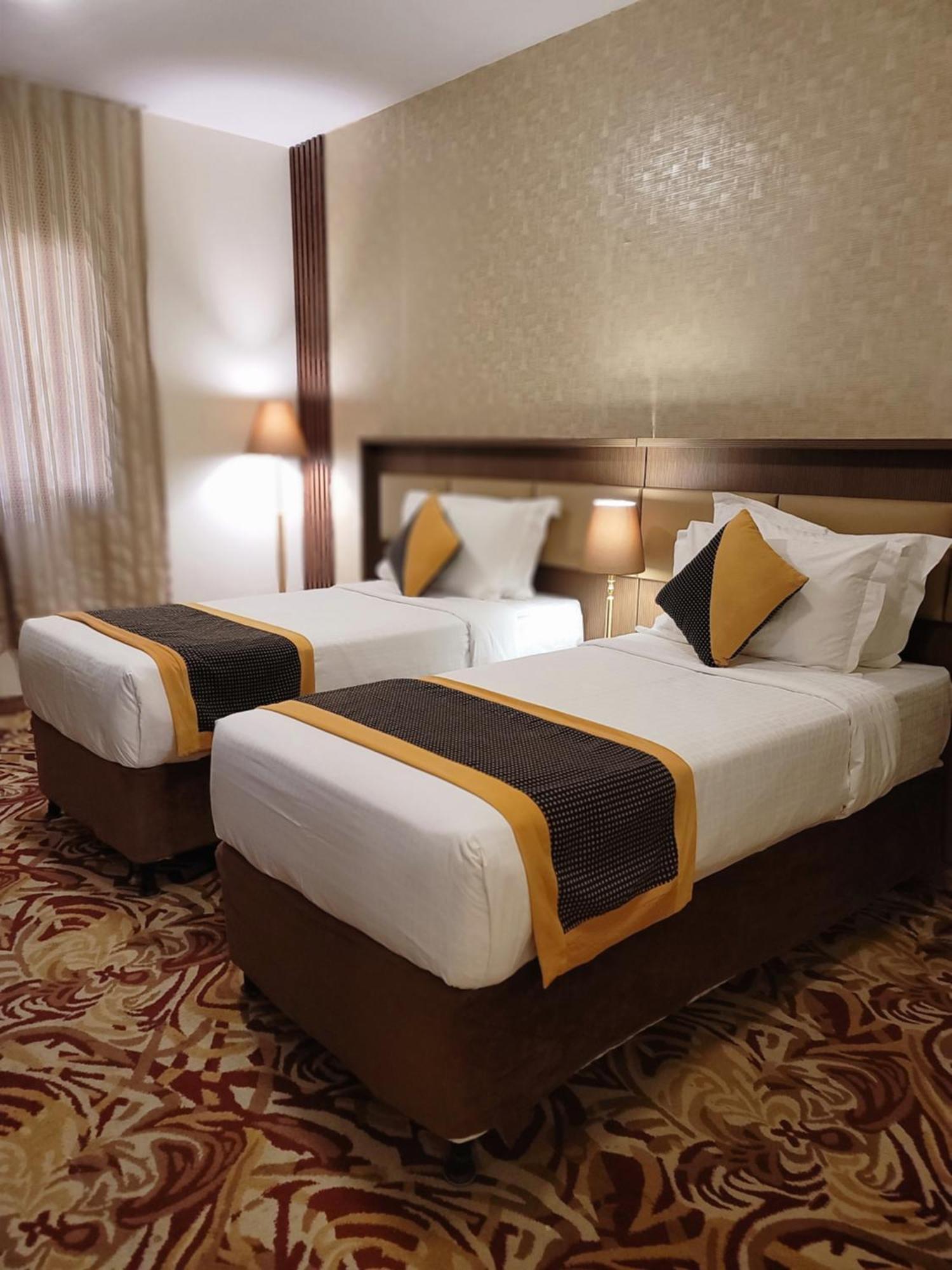 Qasr Al Ansar Golden Tulip Hotel Medina Exterior foto